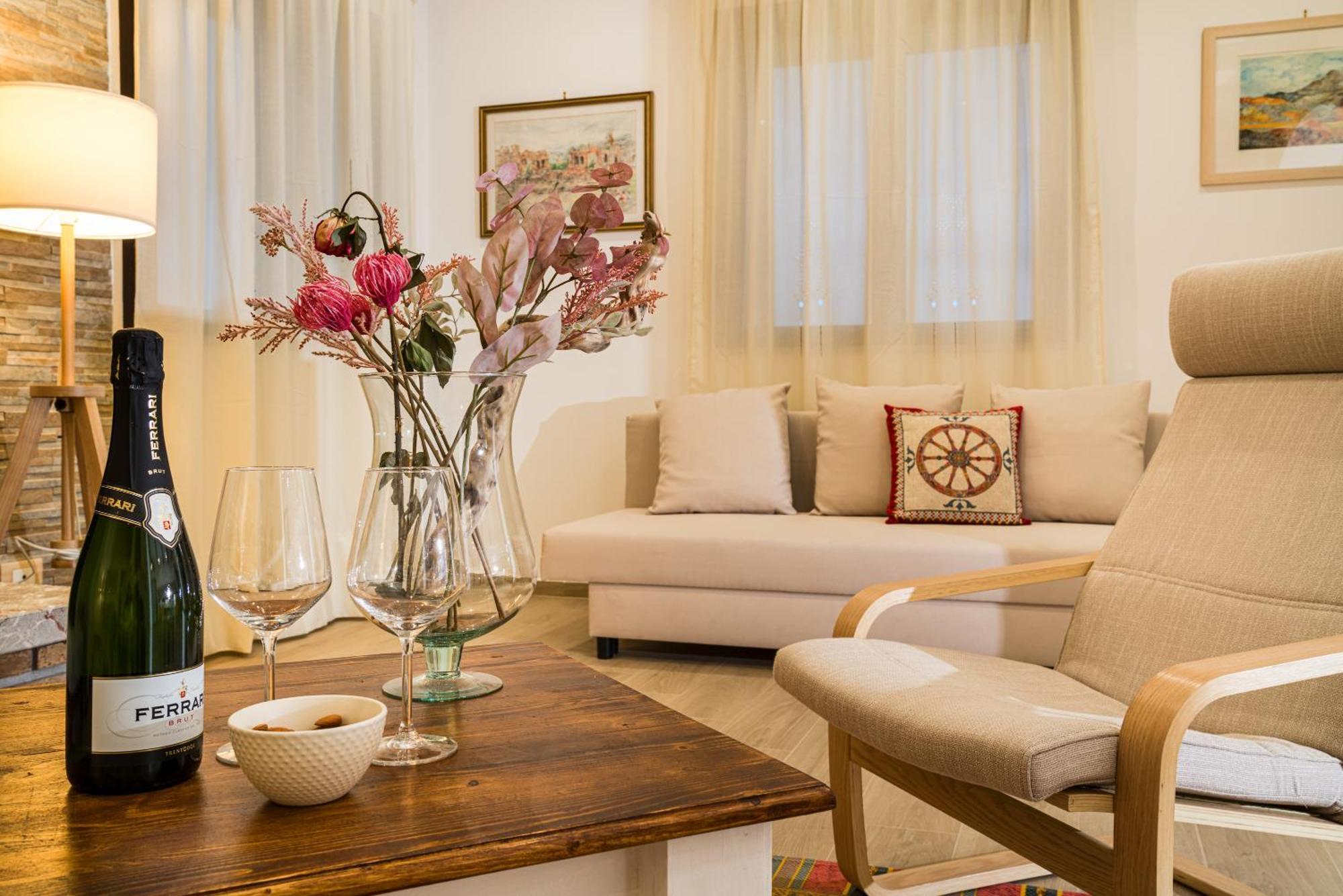 Nuciara Luxury Apartment タオルミーナ エクステリア 写真